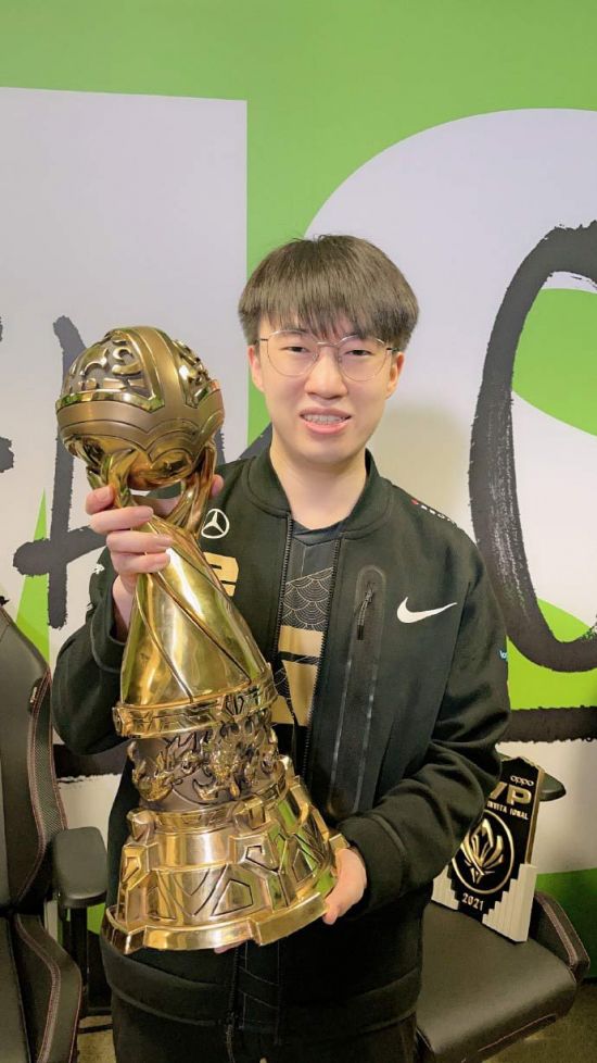 苹果PC在中国大陆市场实现12%增长，领先行业发展